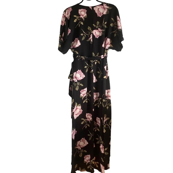 DYNAMITE Wrap Dress - Picture 3 of 4